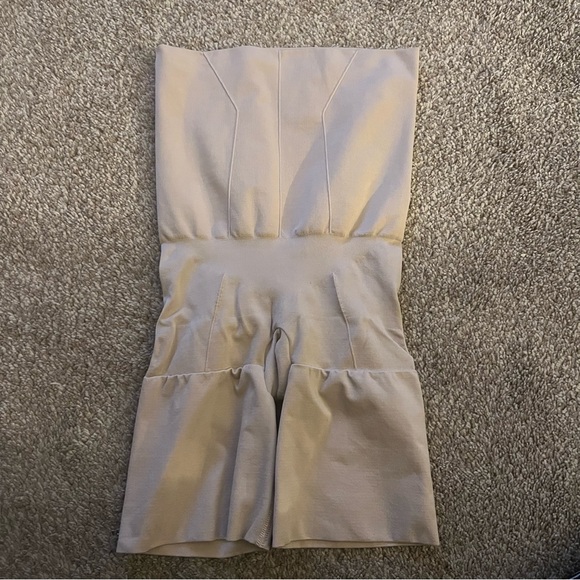 Assets By Spanx Other - ASSETS BY SPANX HIGH WAIST SHORTS SHAPEWEAR NUDE (P)